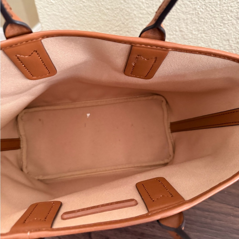 Michael Kors Tan Logo Tote - Picture 2 of 4